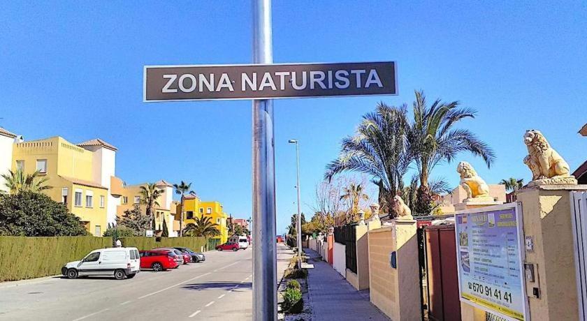 Estudio En Urbanizacion Naturista Con Piscina Junto Al Mar Вера Екстериор снимка